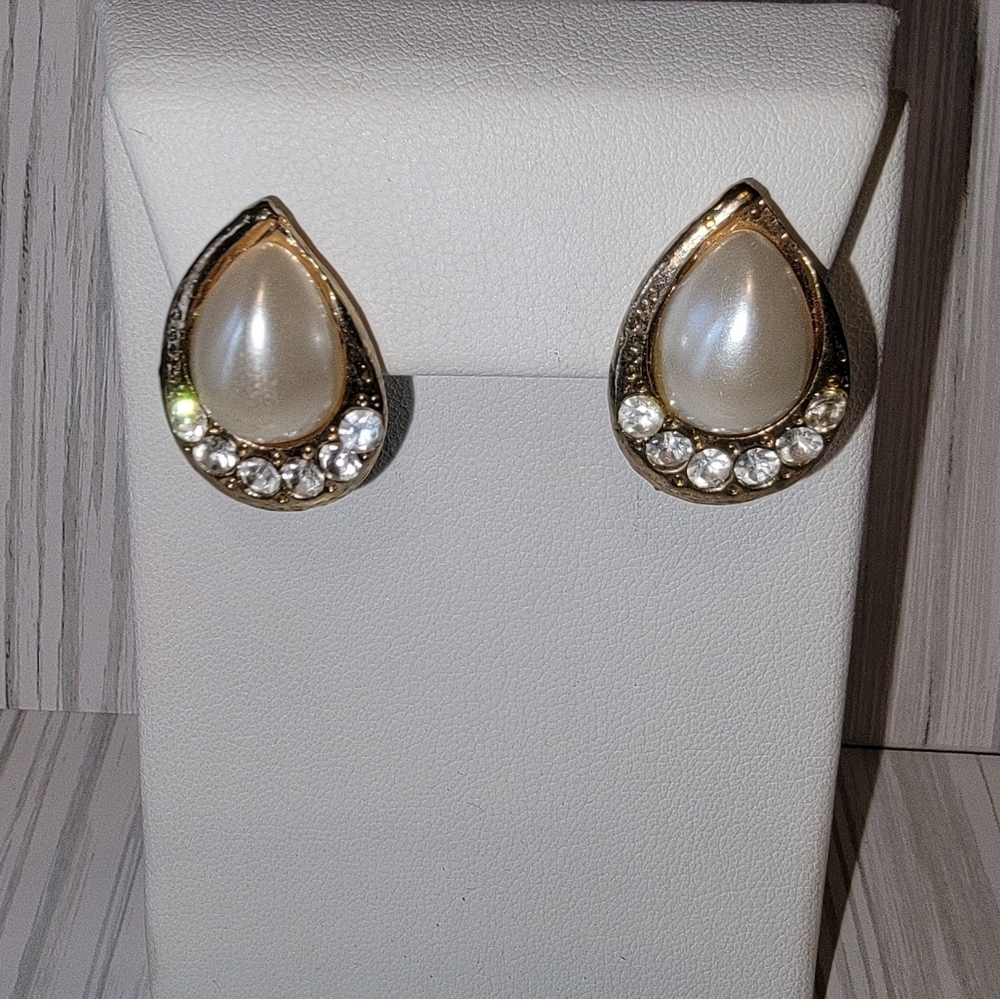 Vintage Faux Pearl Rhinestone Gold Tone Teardrop Pierced Statement Earrings